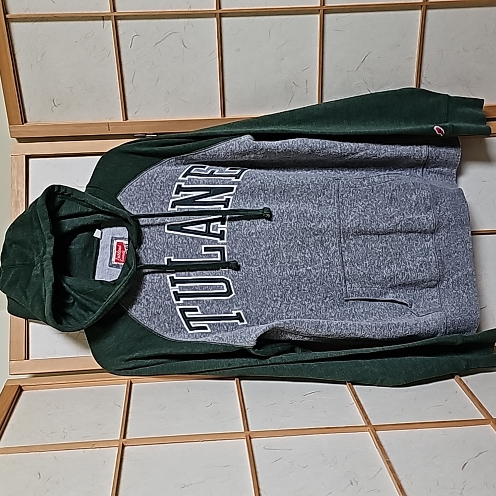 Men Gray/Green/White Tulane Long Sleeve Hoodie Sweater in a Size Medium